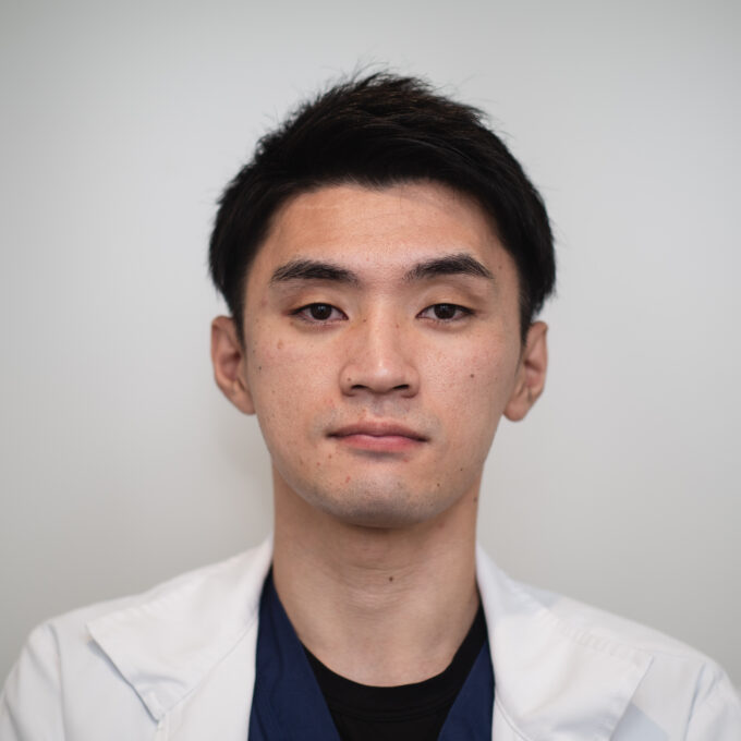 岳藤 良真